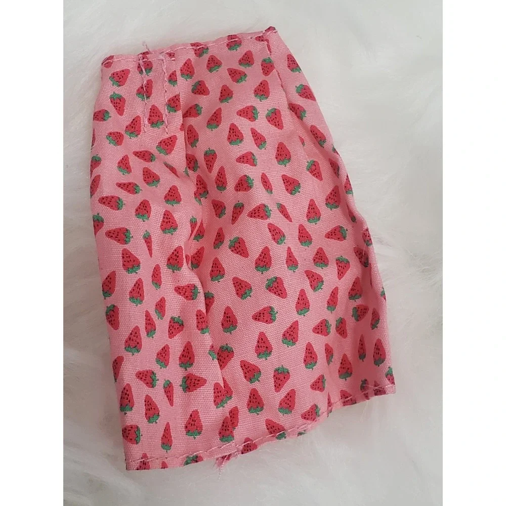 BARBIE FASHION VINTAGE‎ PINK STRAWBERRY PRINT  SKIRT SPRING Y2K